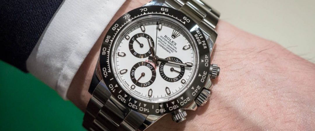 The white dial fake watches are made from 18ct white gold.