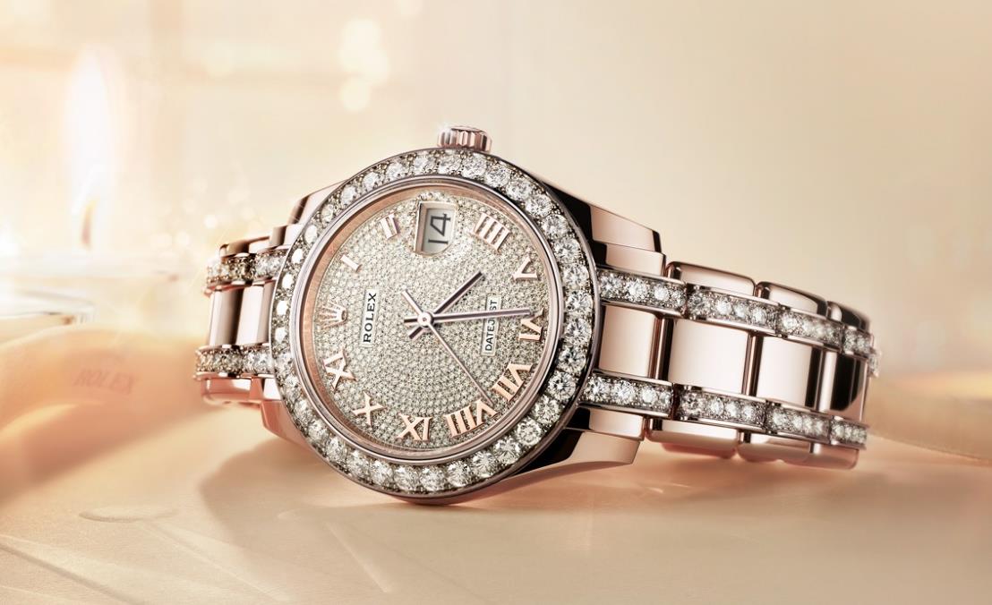 The 18ct everose gold fake watches are decorated with diamonds.
